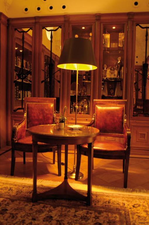 Schlosshotel Buehlerhoehe Schönbüch Bagian luar foto