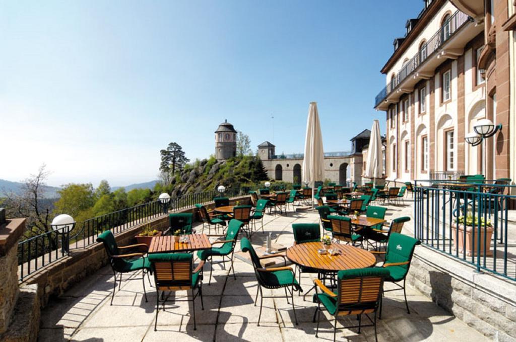 Schlosshotel Buehlerhoehe Schönbüch Bagian luar foto