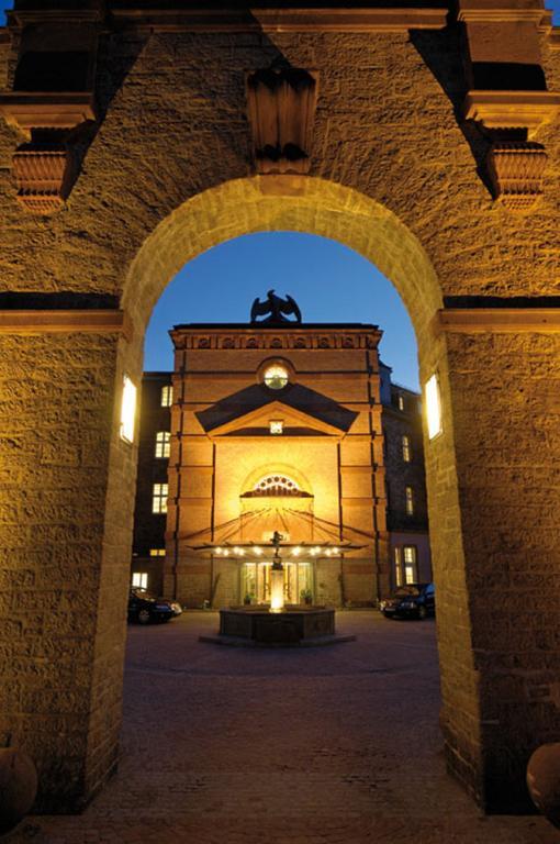 Schlosshotel Buehlerhoehe Schönbüch Bagian luar foto