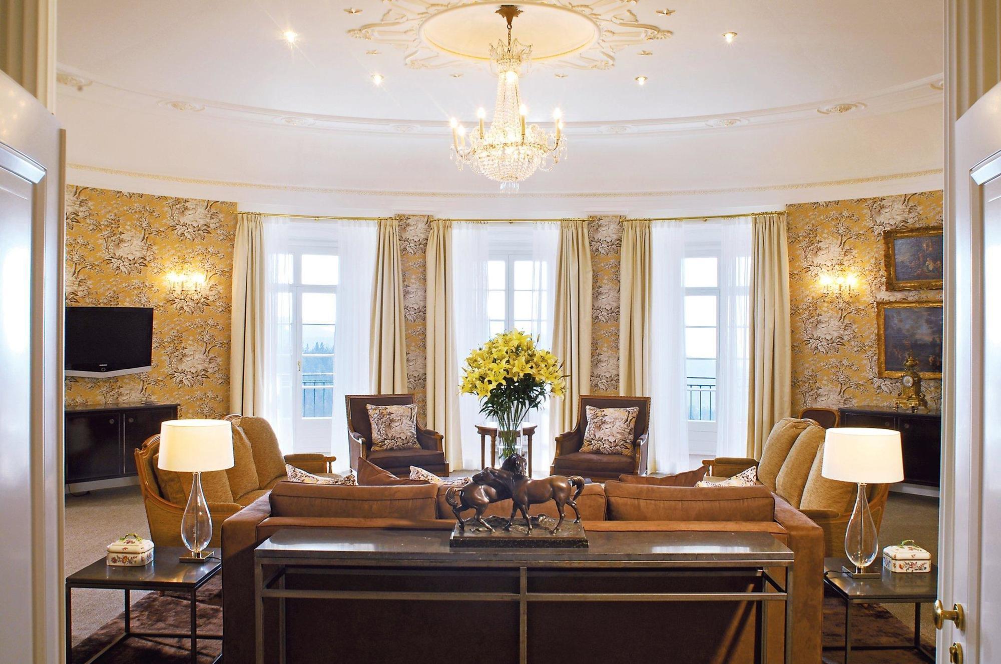 Schlosshotel Buehlerhoehe Schönbüch Interior foto