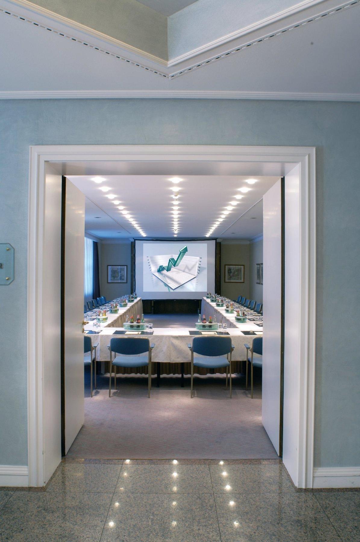 Schlosshotel Buehlerhoehe Schönbüch Fasilitas foto